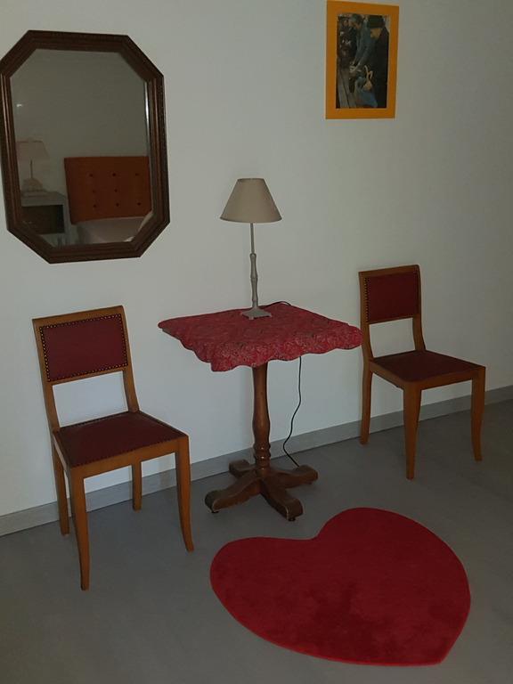 Chambres D'Hotes Au Pere Louis Labastide-du-Vert エクステリア 写真
